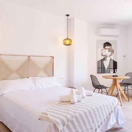 Apartment Carihuela Beach Malaga Torremolinos Ngoại thất bức ảnh
