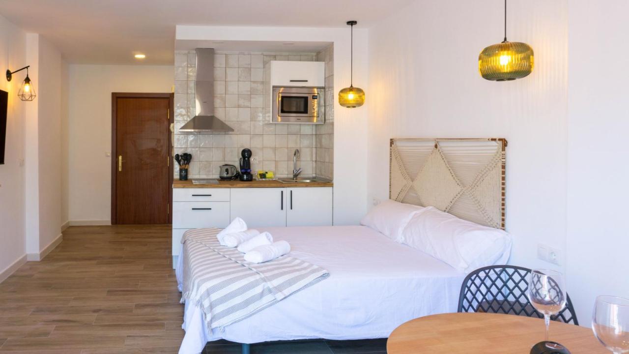 Apartment Carihuela Beach Malaga Torremolinos Ngoại thất bức ảnh